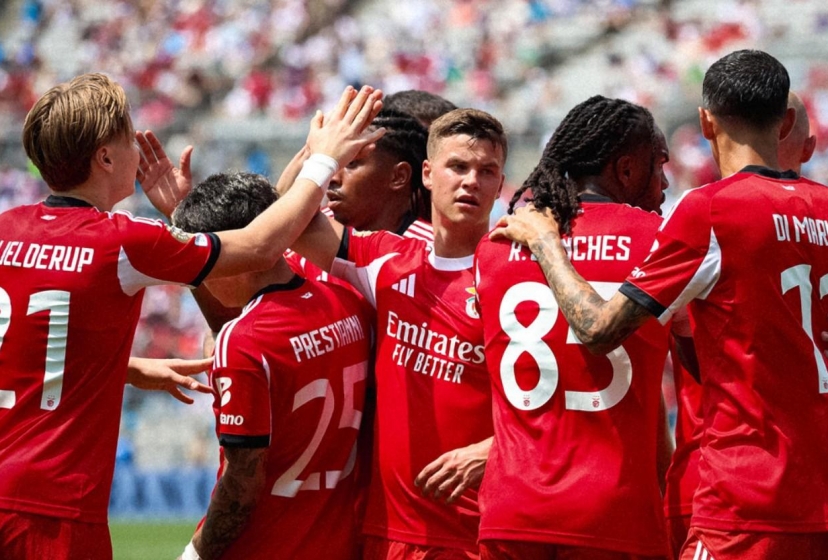 Benfica quật ngã Bayern, giành ngôi đầu bảng C Club World Cup