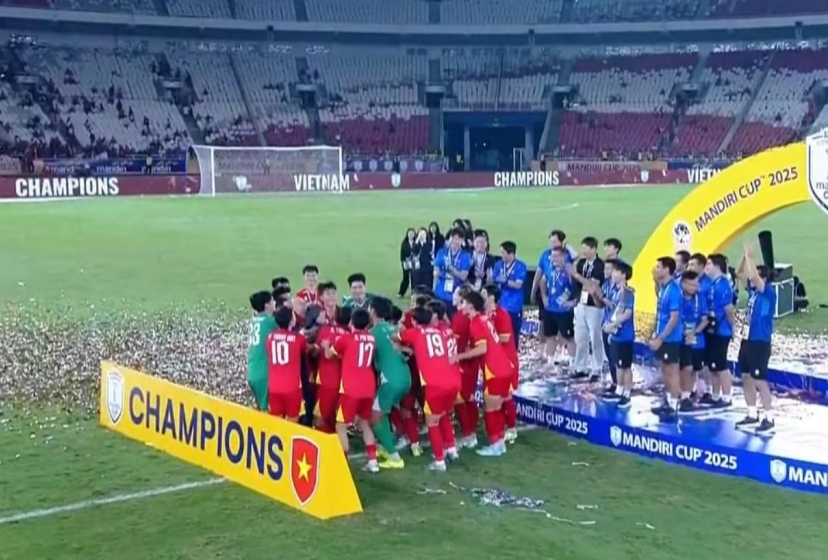Khung cảnh đáng buồn khi U23 Việt Nam vô địch Đông Nam Á