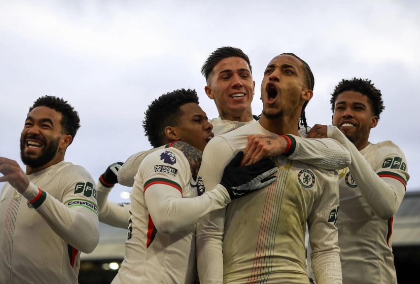 Hạ đẹp Crystal Palace, Chelsea chính thức trở lại top 4 Ngoại hạng Anh