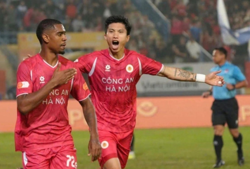 Trực tiếp Thanh Hóa 1-2 CAHN: Siêu phẩm của Đoàn Văn Hậu