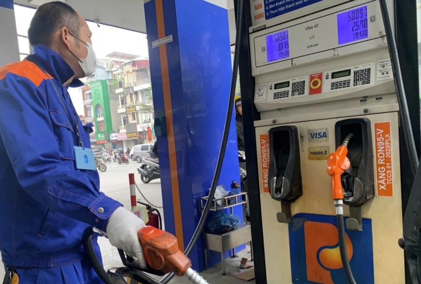 Giá xăng dầu hôm nay 4/6: Dầu thế giới tăng bất ngờ