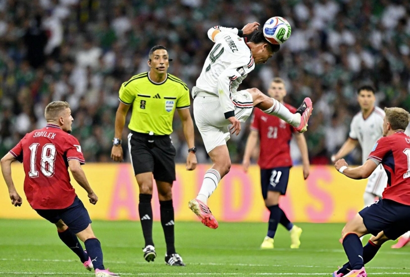 Trực tiếp CH Séc 0-2 Mexico: Séc gặp nguy