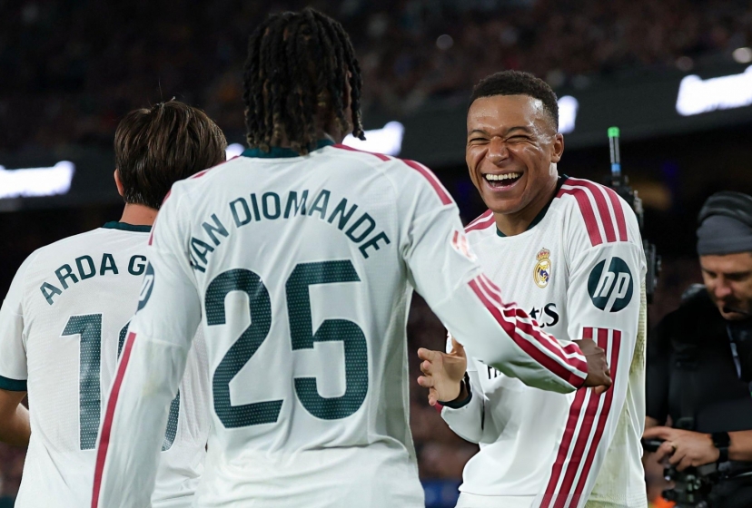 CHÍNH THỨC: Mbappe đi vào lịch sử Real Madrid khiến Barca câm nín