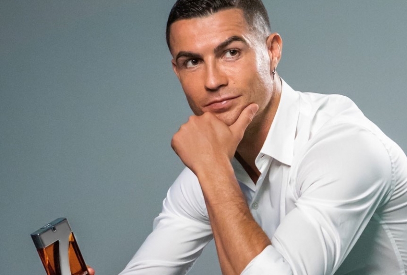 Ronaldo bị kiện vì ‘lùa gà’, đòi bồi thường 1 tỷ USD