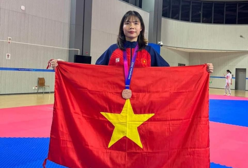 Bạc Thị Khiêm hạ nhà vô địch ASIAD 19, giành HCV giải Taekwondo vô địch Châu Á 2024