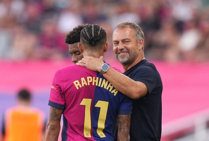 Hansi Flick chỉ đích danh ngôi sao 'không thể đụng đến' tại Barca