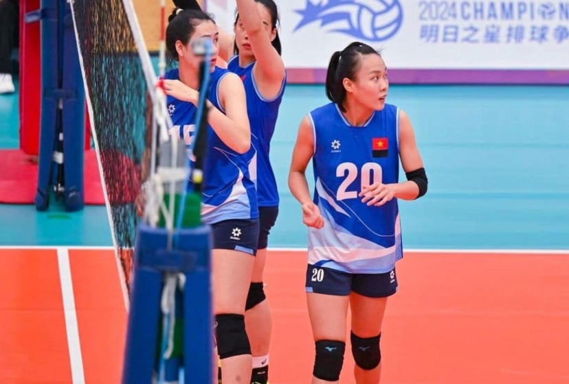 Trực tiếp bóng chuyền nữ Việt Nam 0-1 Trẻ Thượng Hải: Bích Tuyền vào sân