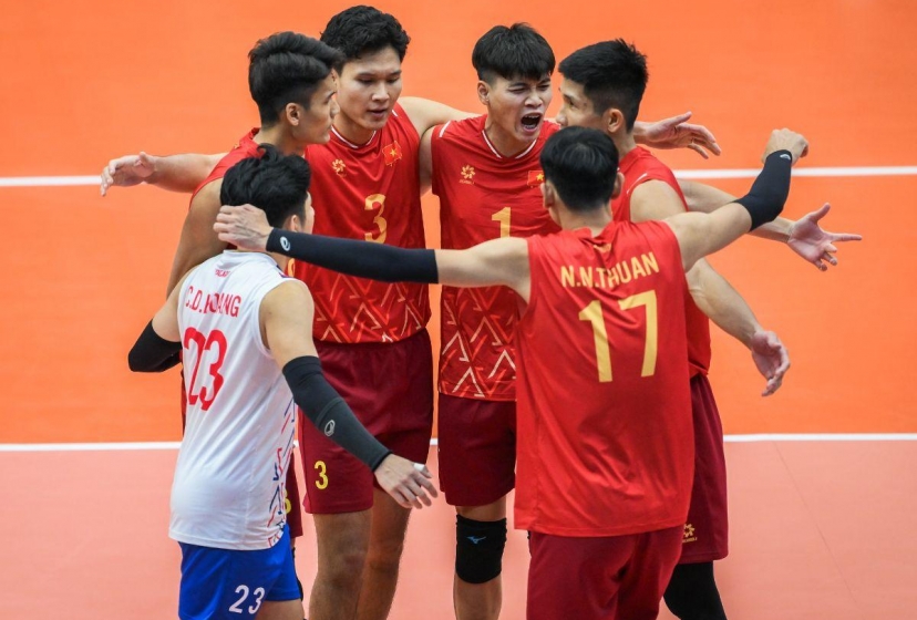 Trực tiếp bóng chuyền Việt Nam 1-0 Indonesia: Quốc Dư tỏa sáng