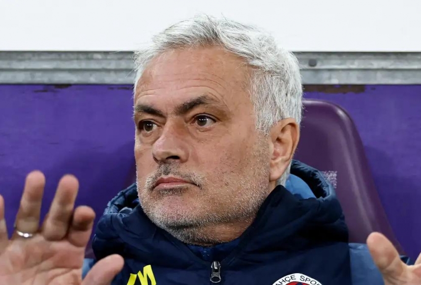 Galatasaray khởi kiện hình sự đối với HLV Jose Mourinho