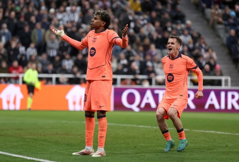 Yamal ghi bàn giây cuối, Barca thoát thua nghẹt thở