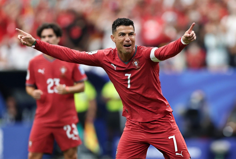 Ronaldo lập cú đúp, Bồ Đào Nha đại thắng Uzbekistan
