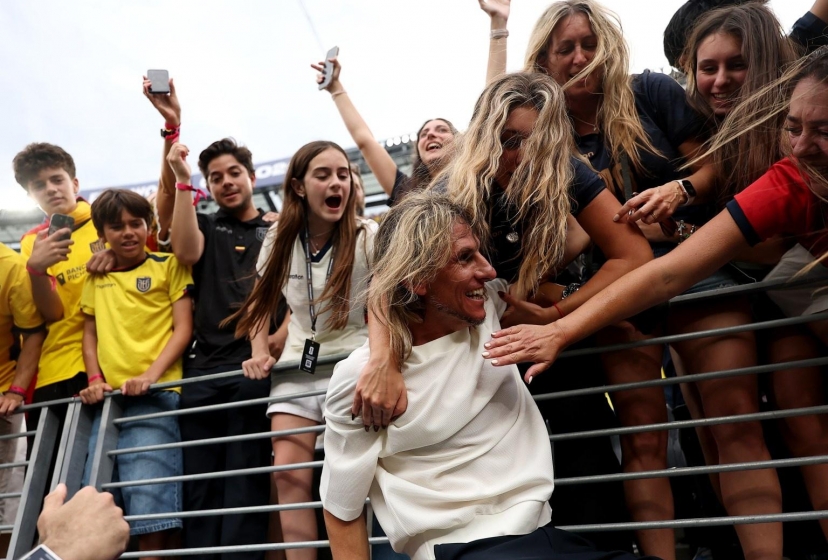 HLV Ecuador 'hóa người nhện' sau chiến tích World Cup 2026