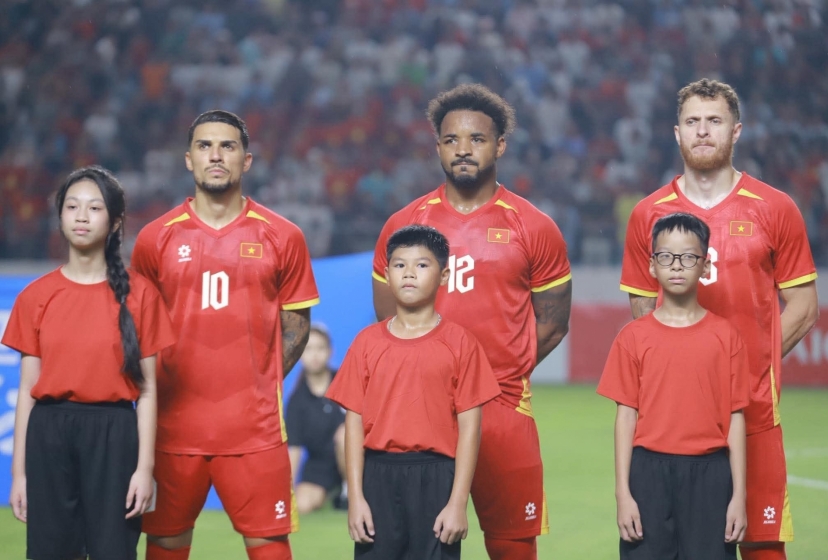 Thêm 1 ngôi sao nhập tịch Việt Nam chấn thương trước AFF Cup 2026