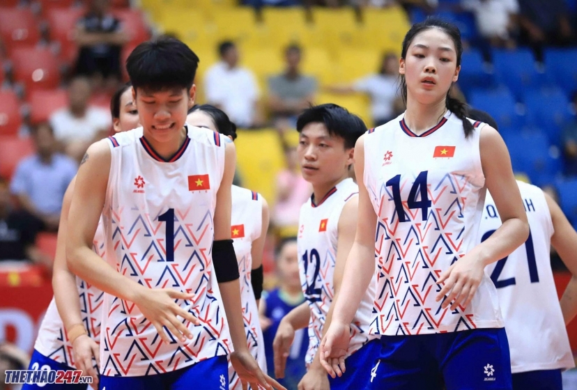 Trực tiếp bóng chuyền nữ U21 Việt Nam 1-3 U21 Thái Lan: Việt Nam gặp khó