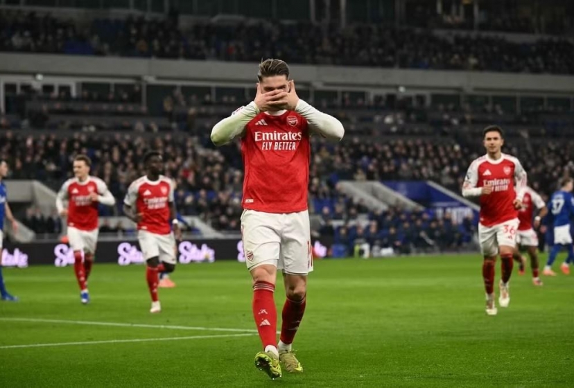 Đánh bại Everton, Arsenal ngạo nghễ trở lại đỉnh Premier League