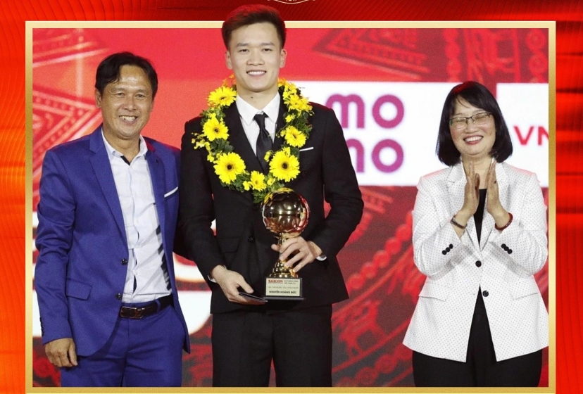 Chưa từng có: Hoàng Đức 2 lần vinh danh ở QBV Việt Nam