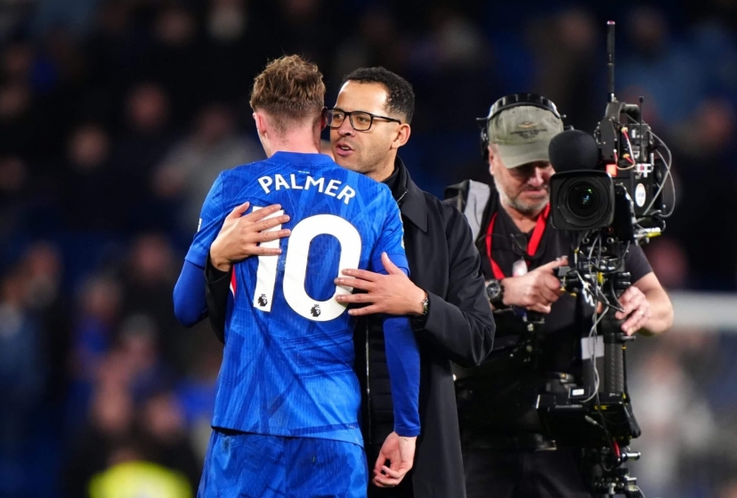 HLV Chelsea nói thẳng vụ Palmer chuyển sang MU