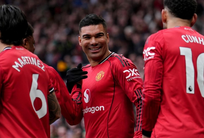 Tỏa sáng với MU, Casemiro nhận 'giải thưởng' đặc biệt