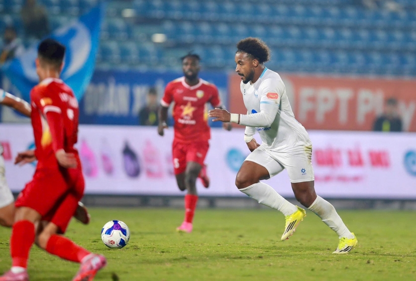 Trực tiếp bóng đá Hà Tĩnh 0-0 Nam Định: Var lên tiếng