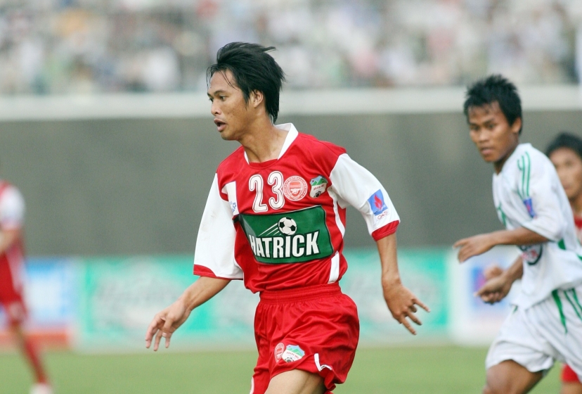 Tiền đạo Việt Nam duy nhất từng ghi 5 bàn ở V-League là ai?