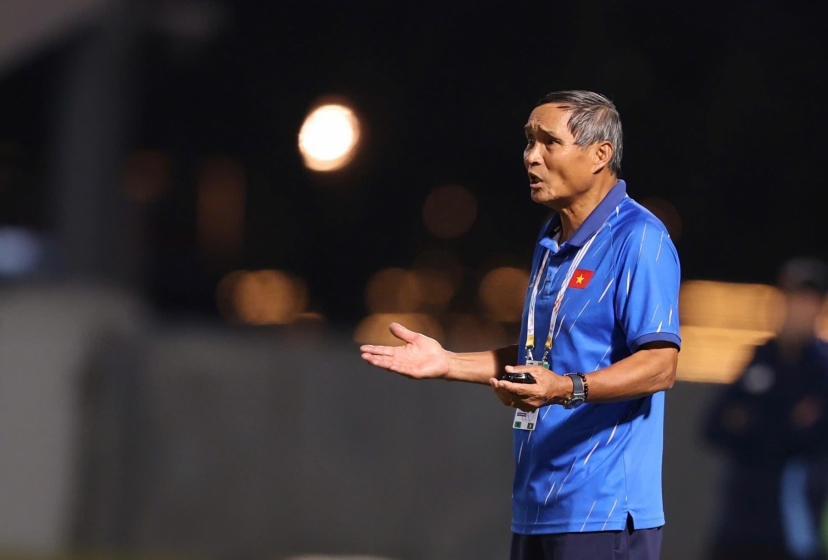 Ai thay HLV Mai Đức Chung dẫn dắt ĐT nữ Việt Nam sau trận thua Philippines?