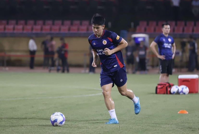 Trực tiếp CAHN 0-0 Thanh Hóa: Đình Bắc đá chính