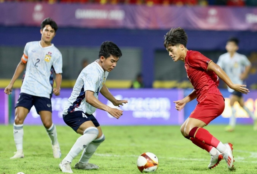 Trực tiếp U23 Việt Nam 0-0 U23 Lào: Làm chủ thế trận