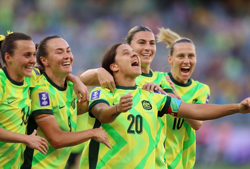 Chủ nhà Úc thắng chật vật Philippines ở trận khai mạc Asian Cup