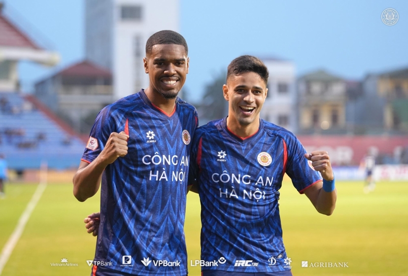 Trực tiếp bóng đá Ninh Bình 0-1 CAHN: Đôi công hấp dẫn