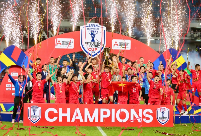 NÓNG: ĐT Việt Nam ra nước ngoài tập huấn trước AFF Cup 2026