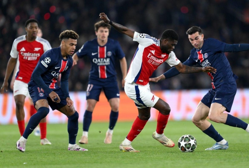 CĐV Arsenal muốn một cầu thủ 'rời khỏi CLB' sau trận thua PSG