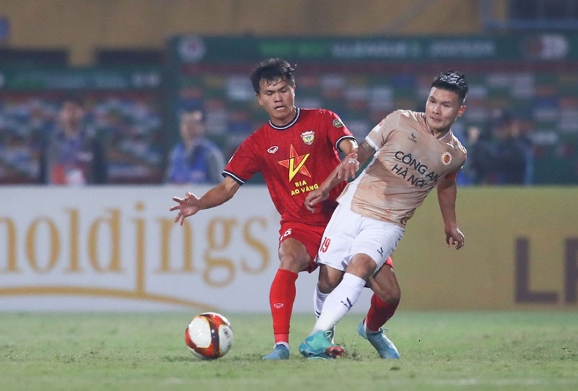 Trực tiếp Hà Tĩnh 1-0 CAHN: Nguyễn Filip đã thủng lưới