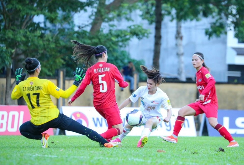 Sao ĐT nữ Việt Nam toả sáng giúp đội nhà thắng trận quan trọng
