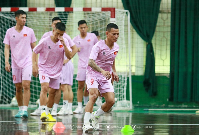 20 cầu thủ Futsal Việt Nam được gọi sang Thái Lan thi đấu là những ai?