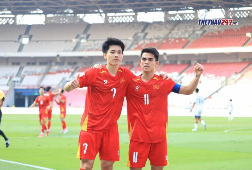 Trực tiếp U23 Việt Nam 1-1 U23 Philippines: Đình Bắc nổ súng
