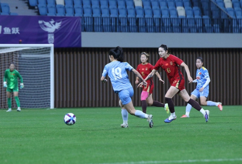 Truyền thông Trung Quốc phản ứng khi đội nhà thắng 6-1 tuyển Việt Nam