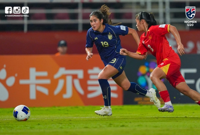 Tuyển Việt Nam thua đậm 1-4 Thái Lan, nguy cơ bị loại sớm ở VCK châu Á