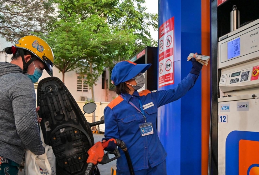 Giá xăng dầu hôm nay 11/9: Giá dầu thế giới tiếp tục tăng mạnh