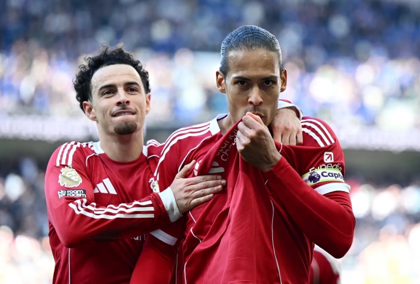 Hạ Everton ở phút 100, Liverpool tiến gần vé Champions League