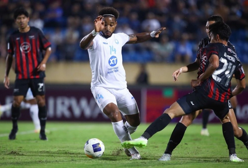 Trực tiếp Nam Định 0-0 Bangkok United: Xuân Son, Văn Toàn xuất trận