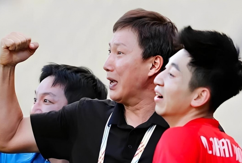 Báo Hàn Quốc 'phát sốt' với HLV Kim sau khi U23 Việt Nam đánh bại UAE