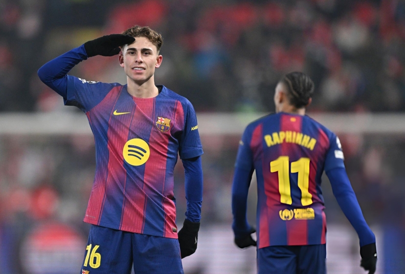 Barca thắng ngược dòng Slavia Prague tại Champions League