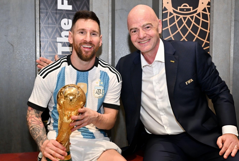 FIFA lại ưu ái Messi