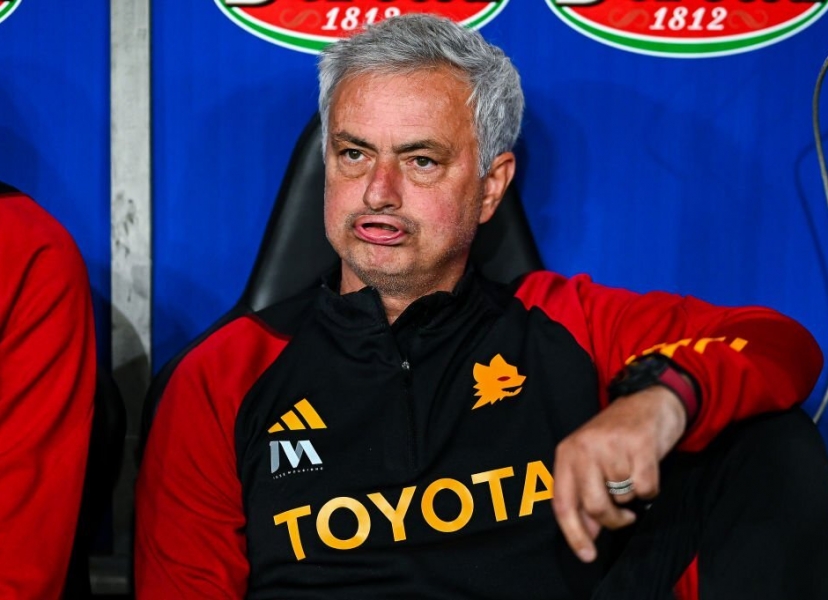 Thua đau tân binh, Jose Mourinho vẫn bào chữa theo cách của 'Người Đặc Biệt'