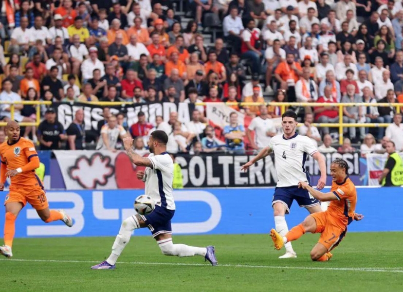 Trực tiếp Anh 1-1 Hà Lan: Đôi công hấp dẫn