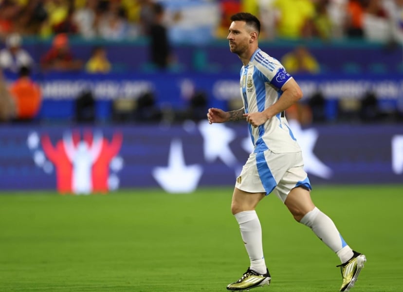 Trực tiếp Argentina 0-0 Colombia: Messi đã khóc