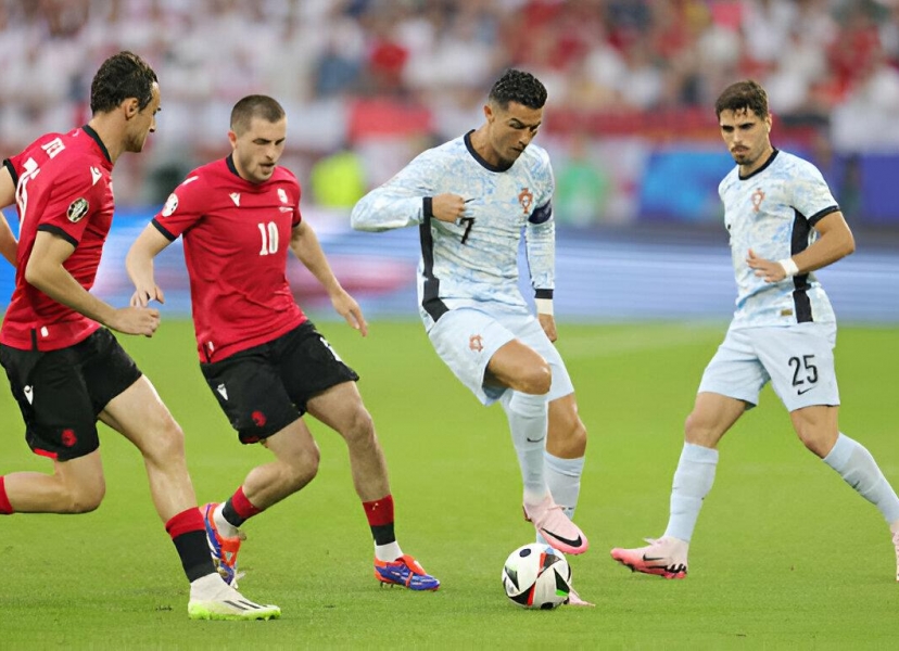 Trực tiếp Bồ Đào Nha 0-2 Georgia: Ronaldo rời sân