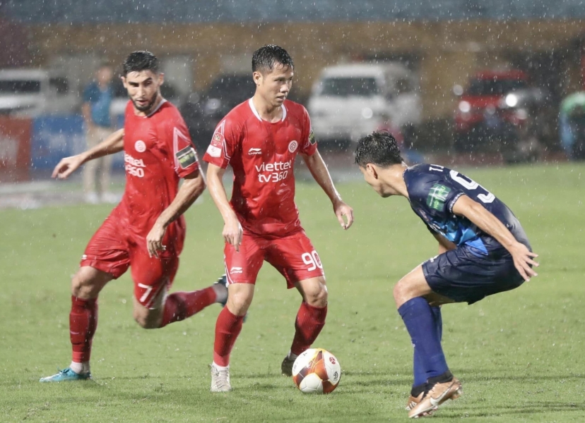 Trực tiếp Viettel 0-0 Bình Định: Trận đấu bắt đầu