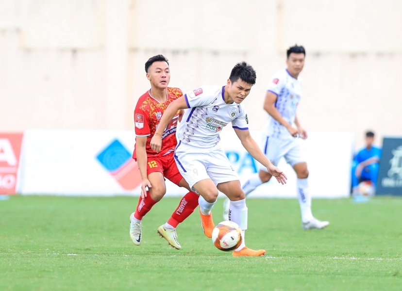 Trực tiếp Hà Nội 0-1 Thanh Hóa: Sớm có bàn thắng