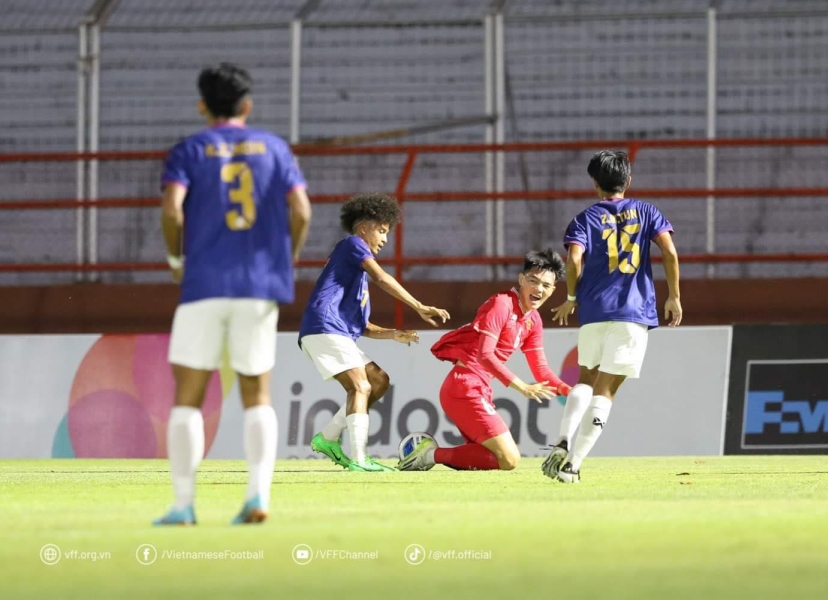 Trực tiếp U19 Việt Nam 0-0 U19 Myanmar: Bế tắc